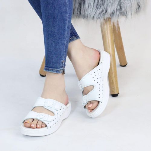 VLT MEDICAL Sandales Medicales Plates Blanches pour Femme - Confort au Quotidien